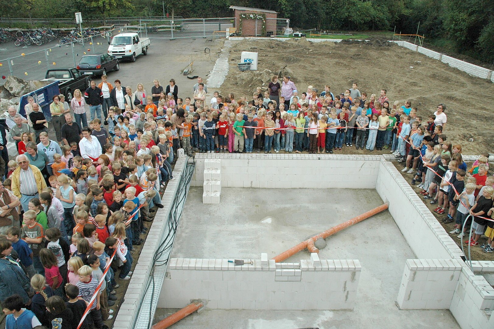 Sporthalle Upgant-Schott - Bild 17