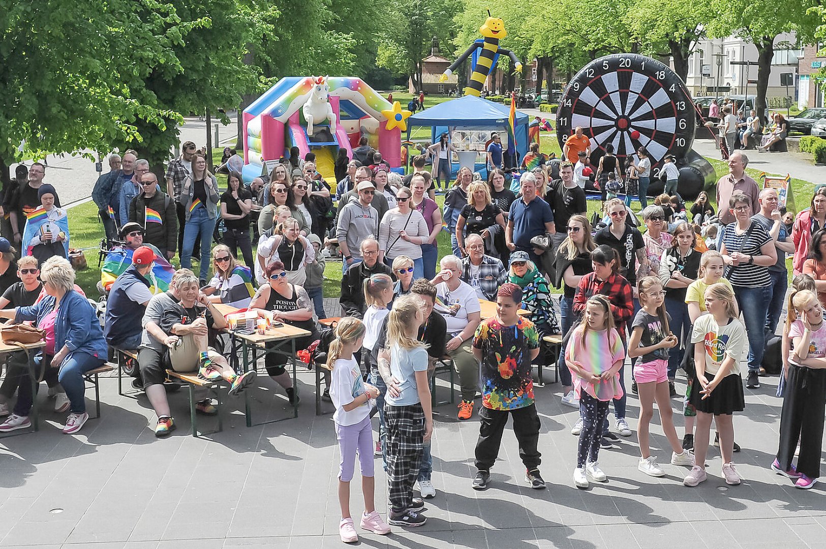 Die schönsten Bilder vom CSD in Aurich - Bild 1