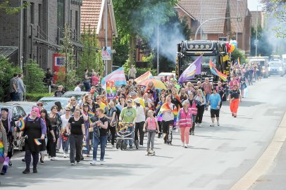 Die schönsten Bilder vom CSD in Aurich - Bild 12