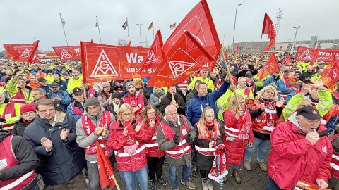 Warnstreik bei VW in Emden - Bild 2