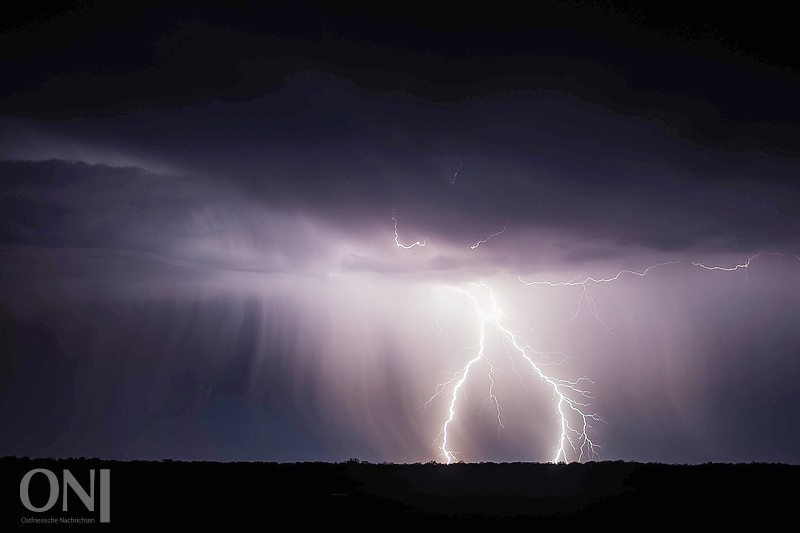 Ostfriesland: Starke Gewitter und Tornados möglich ...