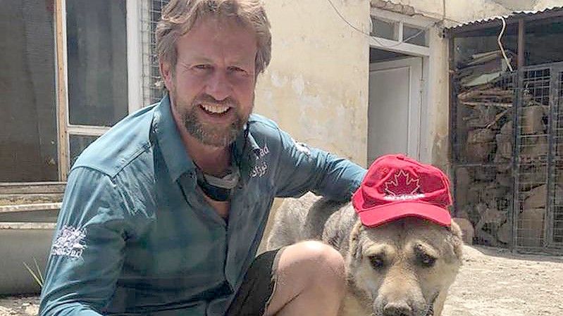 Der ehemalige Soldat Paul Farthing hat Haustiere aus Afghanistan evakuiert. Foto: Nowzad/PA Media/dpa