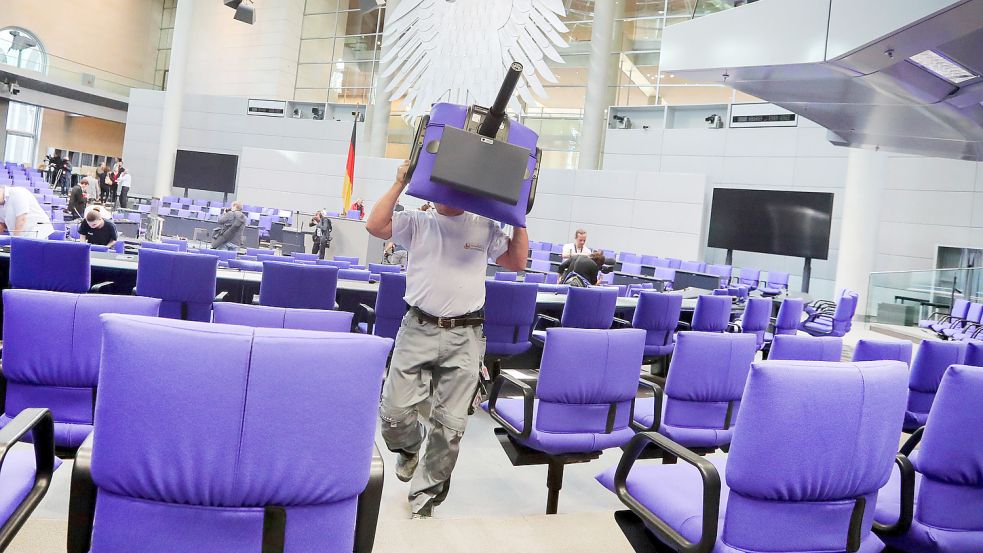 Im nächsten Bundestag sitzen noch mehr Abgeordnete als in der vergangenen Legislatur. Foto: Kay Nietfeld'/dpa