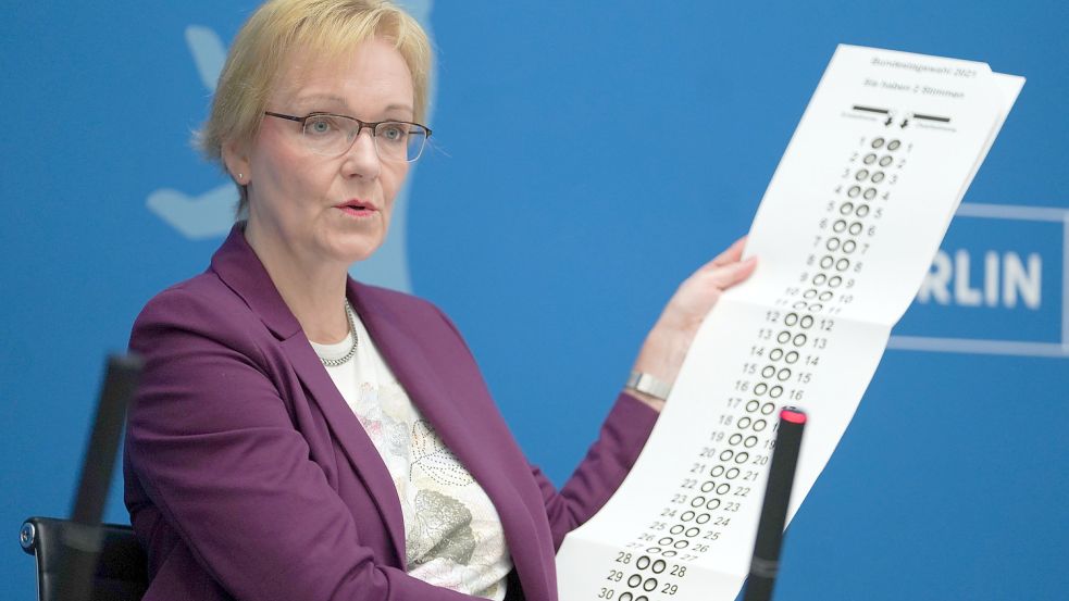 Die Berliner Landeswahlleiterin Petra Michaelis stellt ihr Amt zur Verfügung. Foto: dpa/Jörg Carstensen