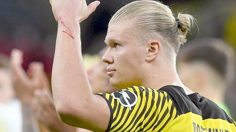 Borussia Dortmund muss weiter auf Top-Stürmer Erling Haaland verzichten. Foto: Bernd Thissen/dpa