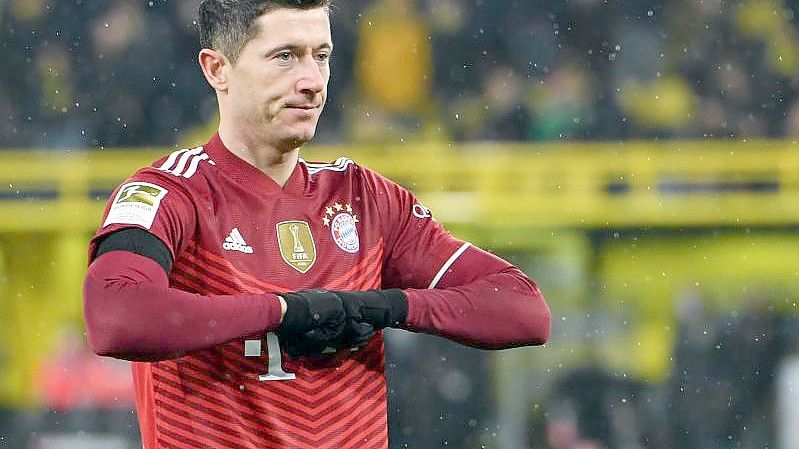 Bayerns Robert Lewandowski traf im Top-Spiel gegen Dortmund doppelt. Foto: Bernd Thissen/dpa