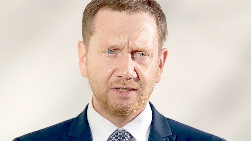 Polizei und Generalstaatsanwaltschaft ermitteln nach Drohungen gegen Sachsens Ministerpräsident Michael Kretschmer. Foto: Sebastian Kahnert/dpa-Zentralbild/dpa