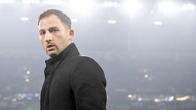 Domenico Tedesco trifft bei seinem Bundesliga-Debüt nach 33 monatiger Abstinenz mit dem RB Leipzig auf Borussia Mönchengladbach. Foto: Bernd Thissen/dpa