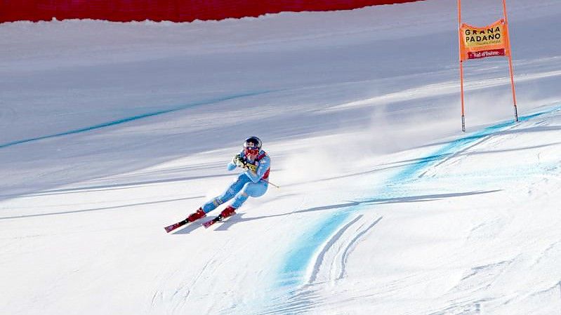 Sofia Goggia siegte auch bei der Abfahrt in Val d'Isere. Foto: Giovanni Maria Pizzato/AP/dpa