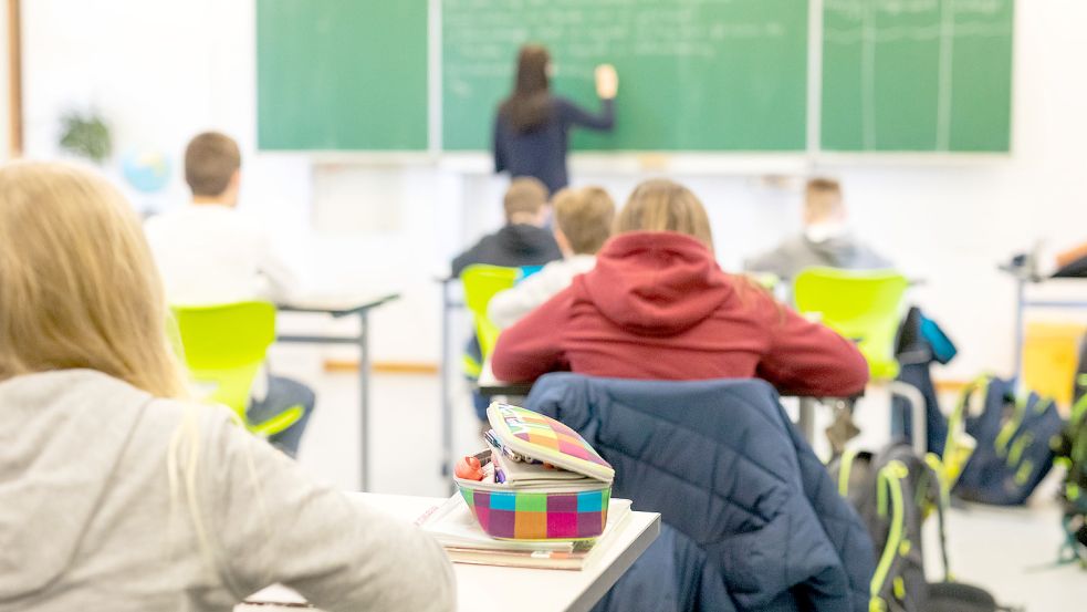 Am Montag startet in Niedersachsen die Schule im Präsenzunterricht. (Symbolbild) Foto: Philipp von Ditfurth