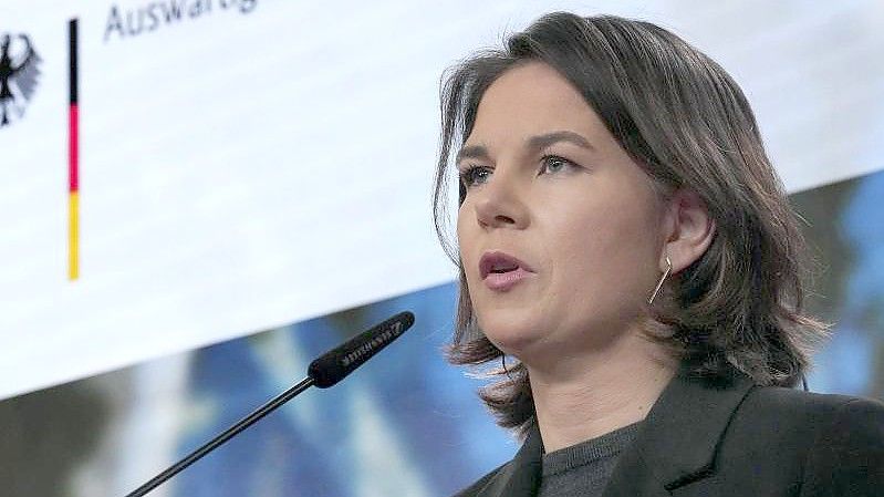 Reist für Gespräch zu den „Perspektiven der russisch-deutschen Beziehungen“ nach Moskau: Annalena Baerbock. Foto: Michael Sohn/AP/dpa