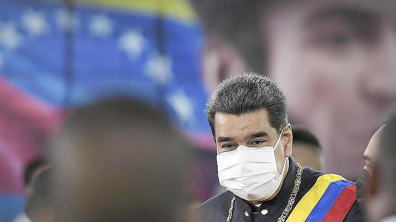 Venezuelas Präsident Nicolas Maduro bei einer Zeremonie am Obersten Gerichtshof. Foto: Matias Delacroix/AP/dpa