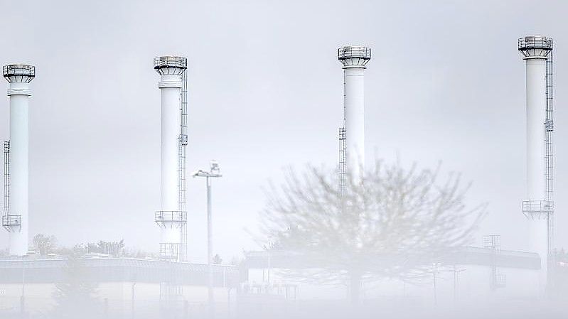 Die Anlage des Erdgasspeichers (Astora GmbH) in Rehden. Es handelt sich dabei um den größten Speicher in Westeuropa. Foto: Mohssen Assanimoghaddam/dpa/Symbolbild