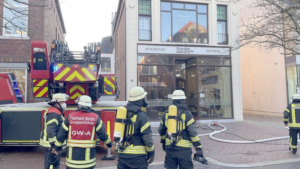 Die Feuerwehr war mit zahlreichen Einsatzkräften vor Ort. Foto: Feuerwehr