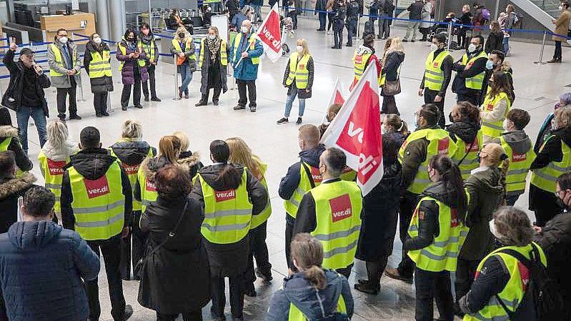 In der vergangenen Woche waren die ebenfalls von Warnstreiks begleiteten Tarifgespräche ohne Ergebnis geblieben. Foto: Christoph Schmidt/dpa