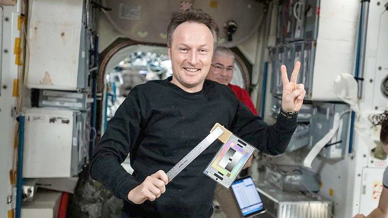 Der deutsche Astronaut Matthias Maurer auf der ISS. Foto: ESA/NASA/dpa