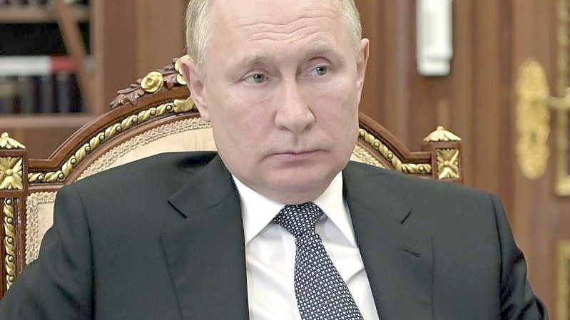 „Es hängt von der Lage ab“: Russlands Präsident Wladimir Putin erwägt eine Teilnahe am G20-Gipfel im Herbst. Foto: Mikhail Klimentyev/Pool Sputnik Kreml/AP/dpa