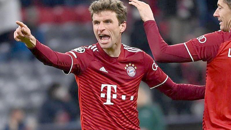 Thomas Müller will seinen Vertrag beim FC Bayern verlängern. Foto: Sven Hoppe/dpa