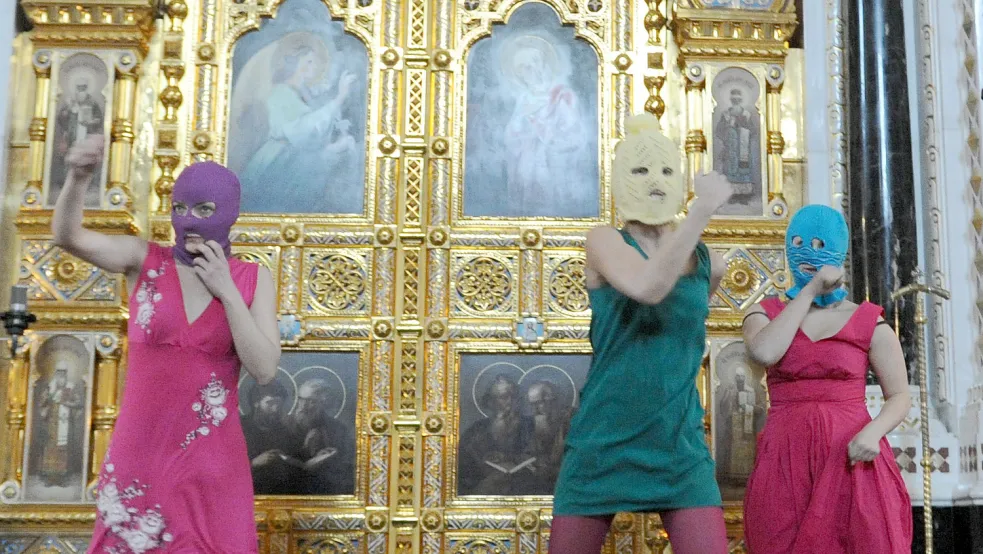 2012 sorgten Pussy Riot mit einem Auftritt in der Christ-Erlöser-Kathedrale in Moskau für internationales Aufsehen. Foto: Mitya Aleshkovsky