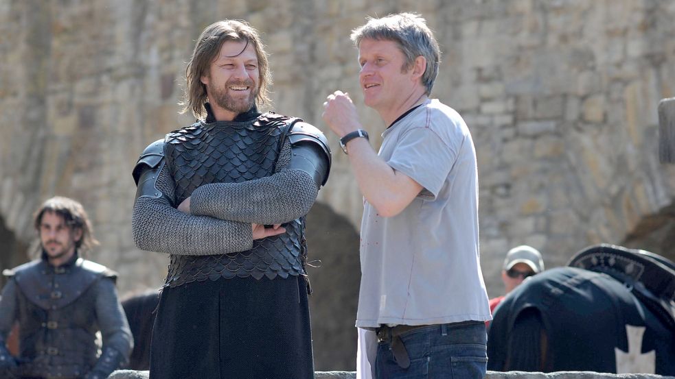 Bekannt aus „Herr der Ringe“ und „Game of Thrones“: Sean Bean (l.) mit Regisseur Christopher Smith beim Dreh in Vorpommern. Foto: imago images / EntertainmentPictures