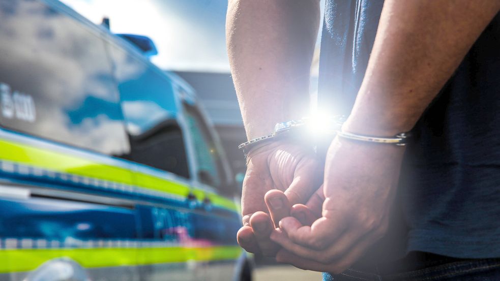 Die Flucht eines 18-Jährigen vor der Polizei endete am Dienstag im Gefängnis. Foto: Symbolbild: Imago