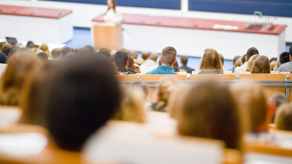 Studierende und Berufsfachschüler sollen eine Einmalzahlung in Höhe von 200 Euro erhalten. Foto: Uwe Anspach/dpa