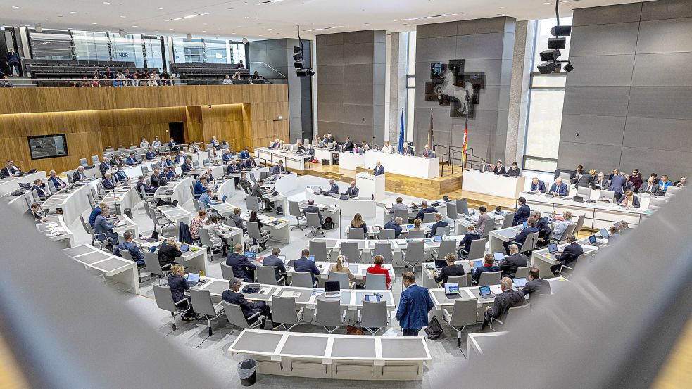 Die Wählerinnen und Wähler haben am Sonntag über die Zusammensetzung des neuen Landtages entschieden: Aber wie geht es nun eigentlich weiter? Foto: Moritz Frankenberg/dpa