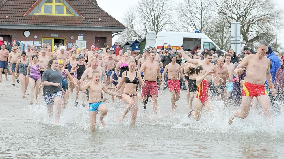 Zuletzt fand das Anschwimmen im Badesee Tannenhausen im Jahr 2020 statt. Foto: Stephan Friedrichs