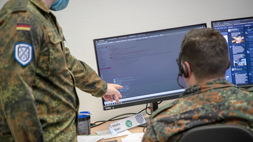 Cyber-Abwehr darf nicht allein eine Sache von Militär und Sicherheitsbehörden sein. Foto: Stefan Uj/dpa