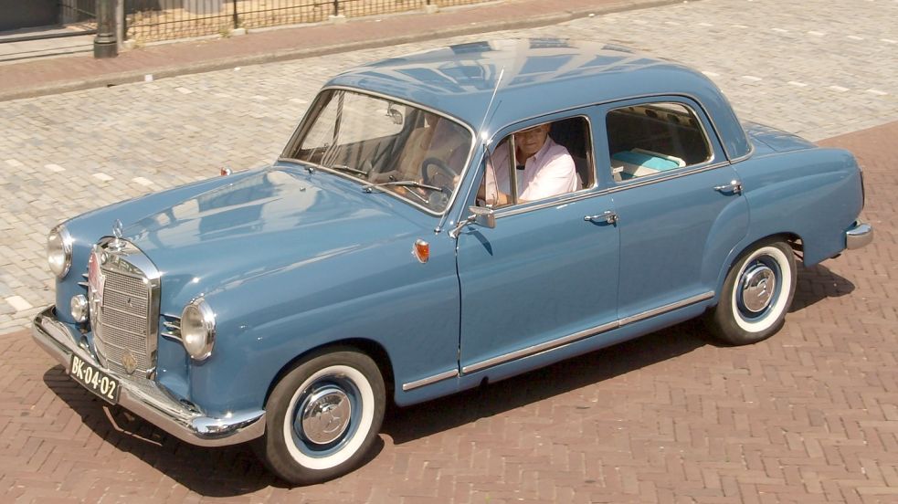 Der „Ponton“ feiert dieses Jahr seinen 70. Geburtstag. Mit der Baureihe W120/121 führte Mercedes-Benz 1953 die moderne Pontonform ein, verzichtete fortan auf freistehende Kotflügel. Foto: Pixabay