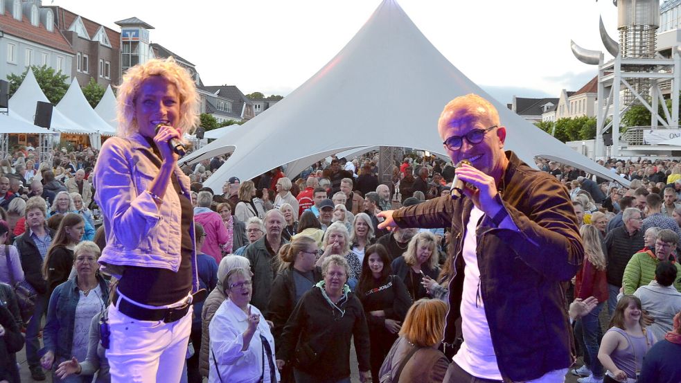 Im vorigen Jahr standen die „Emsperlen“ auf der Bühne auf dem Marktplatz. Foto: Neelke Harms