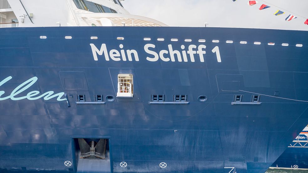 Passagiere der „Mein Schiff 1“ mussten sich lange Zeit gedulden. Foto: imago images/penofoto