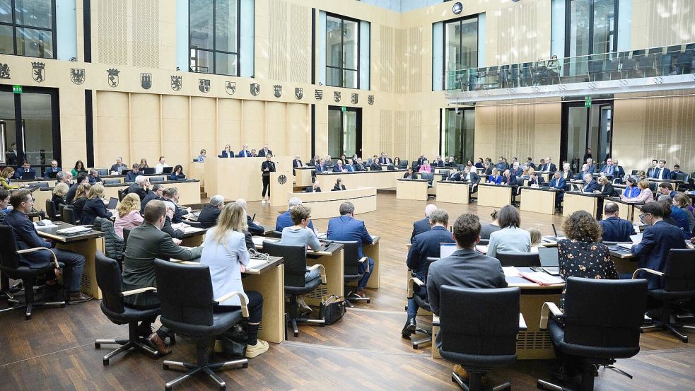 Der Bundesrat hat heute mehrere Gesetze der Bundesregierung ohne große Debatte gebilligt. Foto: Bernd von Jutrczenka/dpa