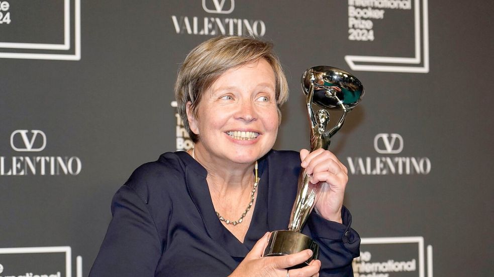Es ist nicht Jenny Erpenbecks erster Preis: Wegen der vielen Auszeichnungen für ihre Romane gilt sie als eine der bedeutendsten deutschsprachigen Schriftstellerinnen. Foto: Alberto Pezzali/AP/dpa