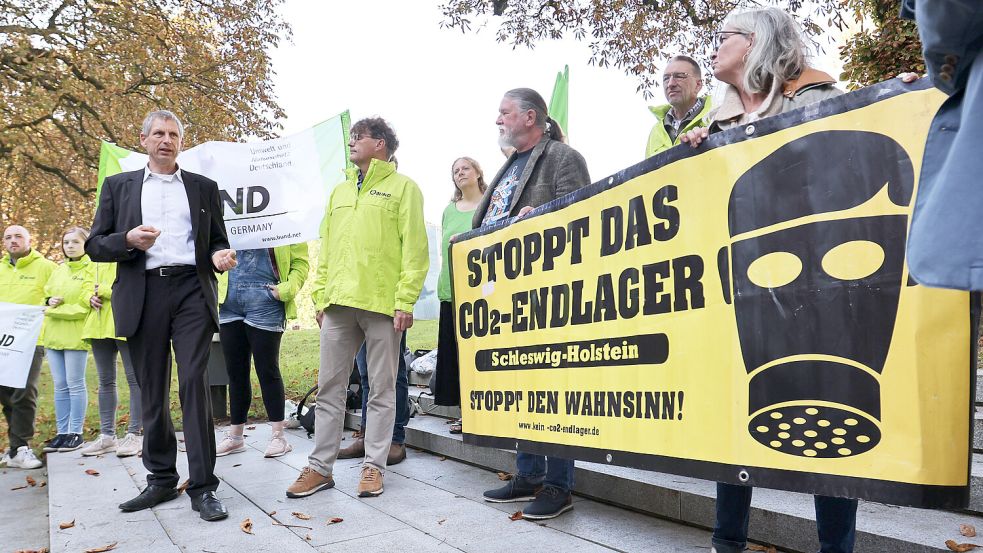 Umweltaktivisten vergleichen CO2-Speicherung auf Demonstrationen mit Atommüllendlagern und warnen vor CCS. Foto: Michael Staudt