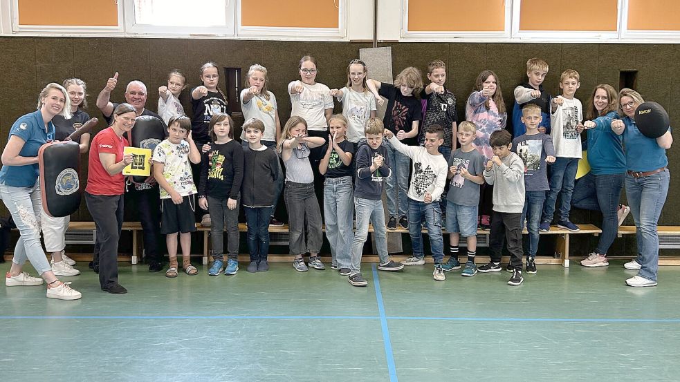 Der erste Selbstbehauptungskurs lief an der Grundschule Tannenhausen . Foto: privat