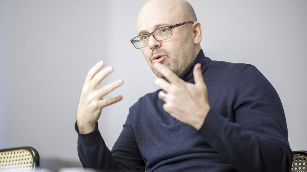 Steht die Demokratie in Deutschland an einem Kipppunkt? Harvard-Forscher Daniel Ziblatt sieht gefährliche Tendenzen. Foto: IMAGO / photothek