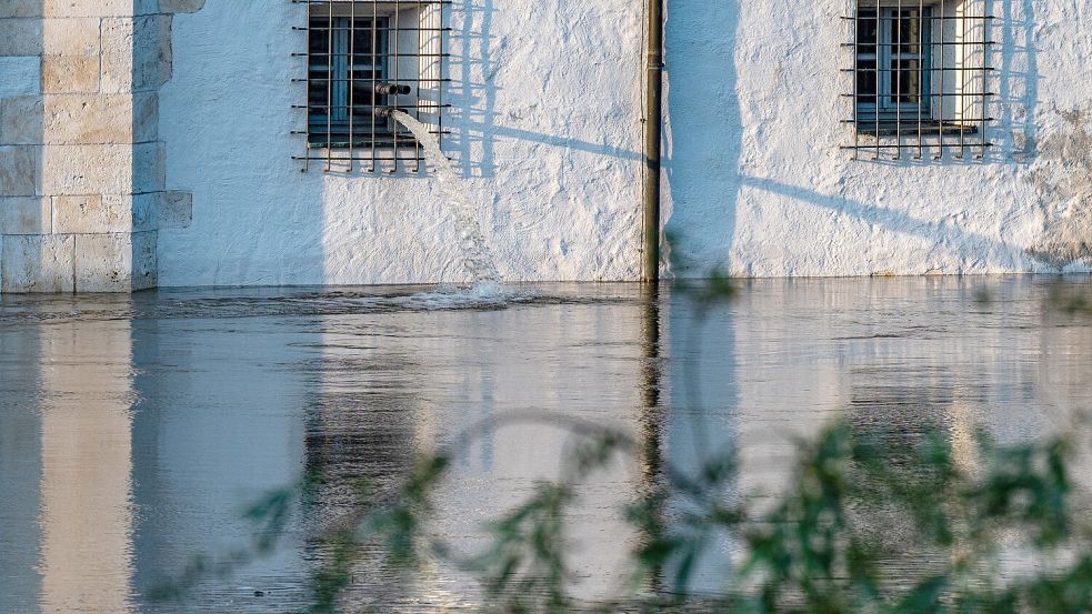 Hochwasser in Bayern (Passau): Die Länderchefs haben sich für eine Pflichtversicherung gegen Elementarschäden ausgesprochen, der Bund lehnt sie ab und macht einen anderen Vorschlag. Foto: dpa/Armin Weigel