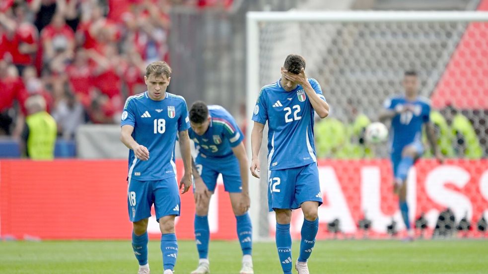 Die Italiener spielten schwach und schieden aus. Foto: Robert Michael/dpa