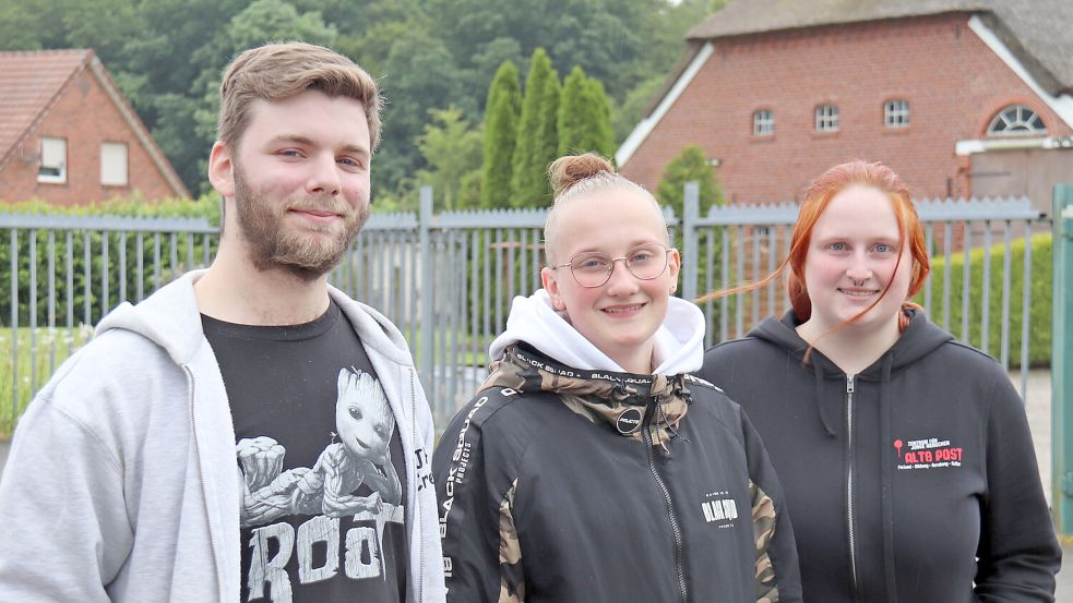 Martin Ellermann (von links), Emily Meißner und Juno Griggel haben sich Gedanken zum Wahlverhalten junger Menschen gemacht. Foto: Heino Hermanns