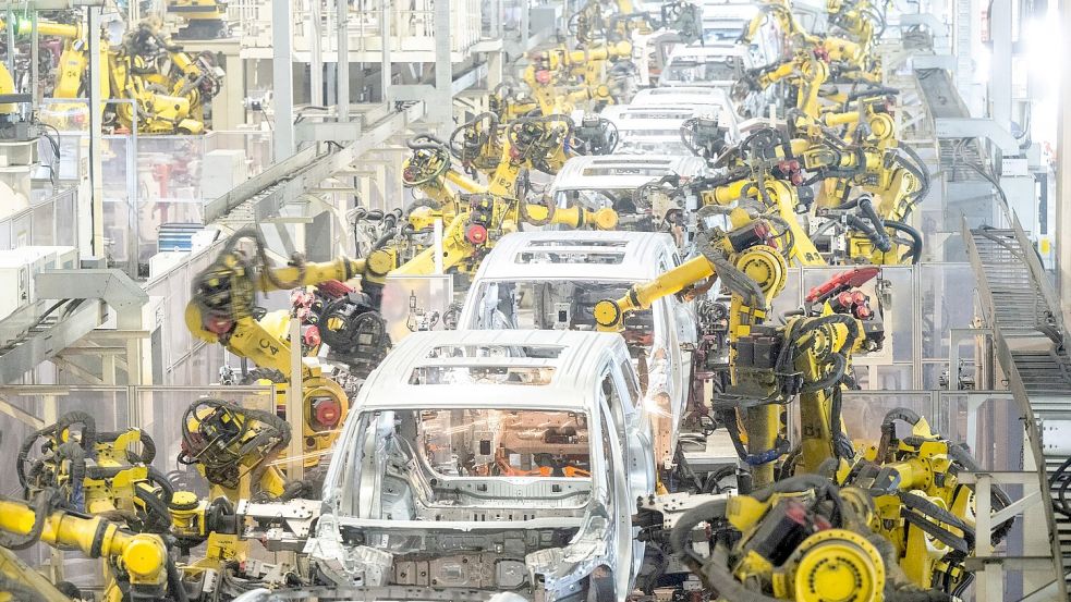 Elektroautos aus China könnten bald mit zusätzlichen Zöllen belegt werden. (Archivbild) Foto: Xiao Yijiu/Xinhua/dpa