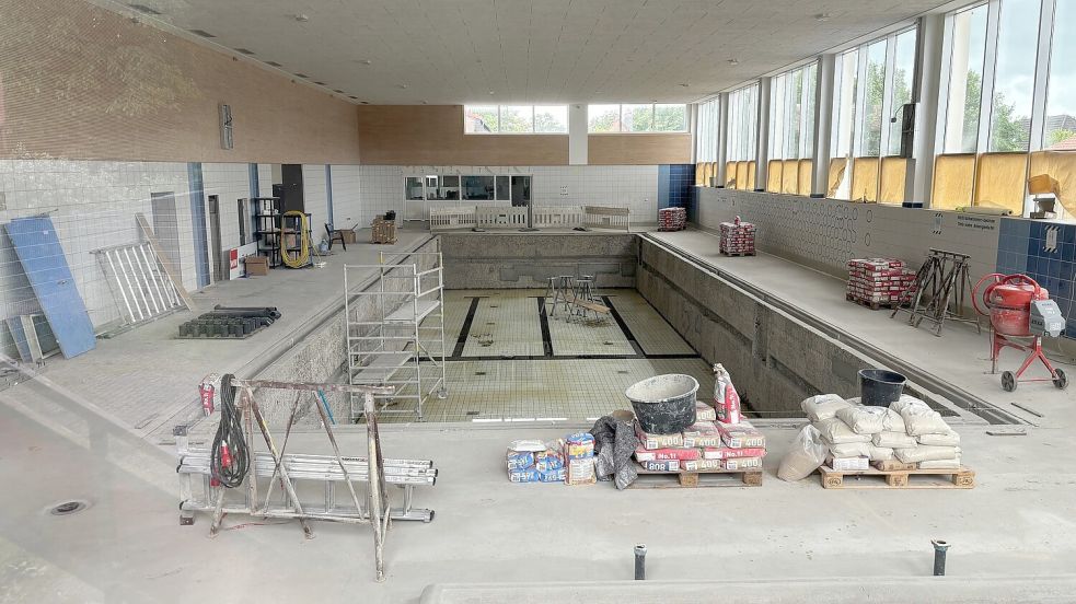 Das Störtebeker-Bad in Marienhafe bleibt eine Dauerbaustelle. Foto: privat