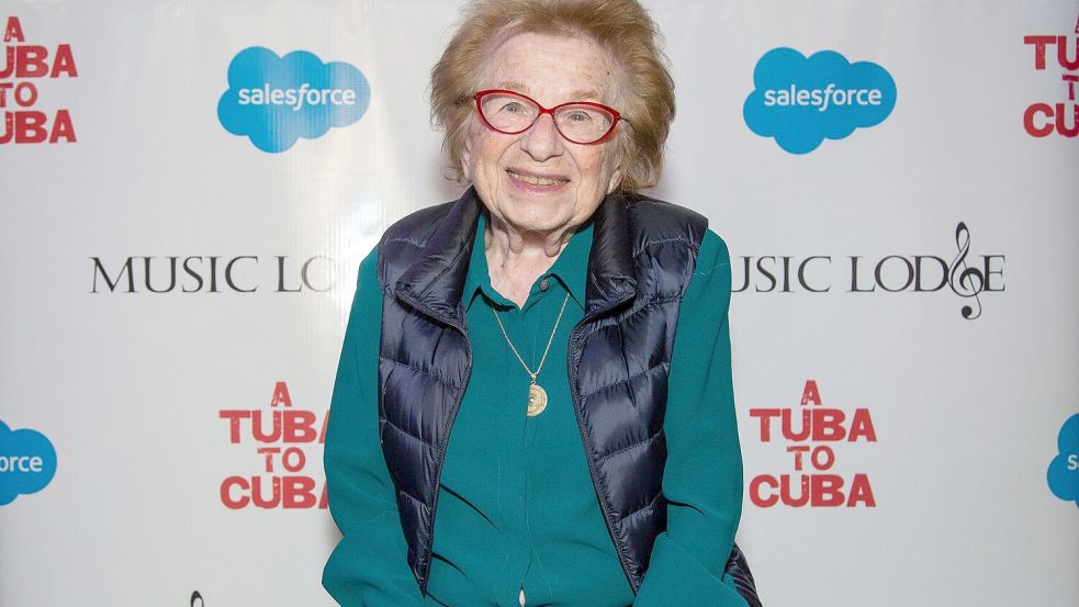 Ruth Westheimer ist gestorben. (Archivbild) Foto: Miles Mortensen/Invision/AP