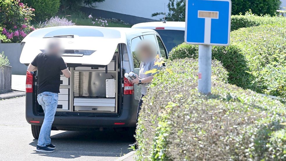 Die Polizei ermittelt immer noch zu den Hintergründen. Foto: Bernd Weißbrod/dpa