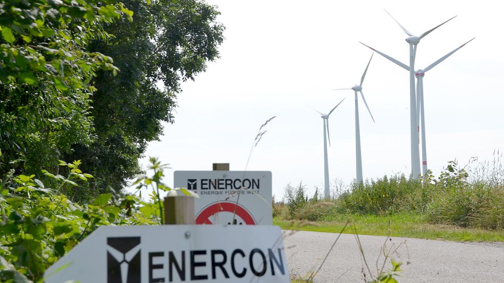 Im Windpark Ihlow wurden in den vergangenen Wochen neue Enercon-Anlagen aufgebaut. Foto: Aiko Recke