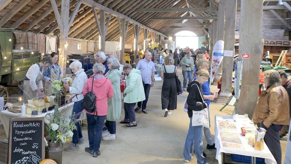 Der Genussmarkt findet in historischen Hofgebäuden statt. Foto: privat