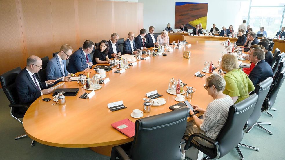 In der Ministerrunde werden Gesetzentwürfe besprochen, bevor sie in den Bundestag gehen. Foto: Bernd von Jutrczenka/dpa