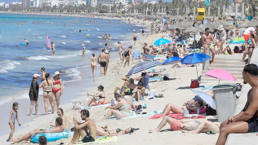 Spanien hat im ersten Halbjahr einen rekord an Hotelübernachtungen registriert Foto: Clara Margais/dpa