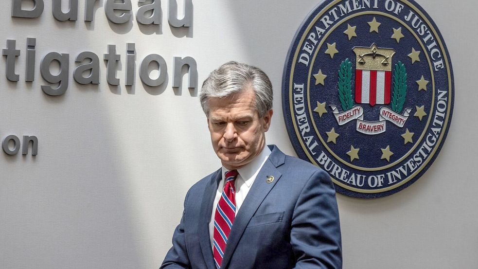 Der FBI-Direktor muss im Kongress Rede und Antwort stehen. (Archivbild) Foto: Chris Machian/Omaha World-Herald/AP/dpa