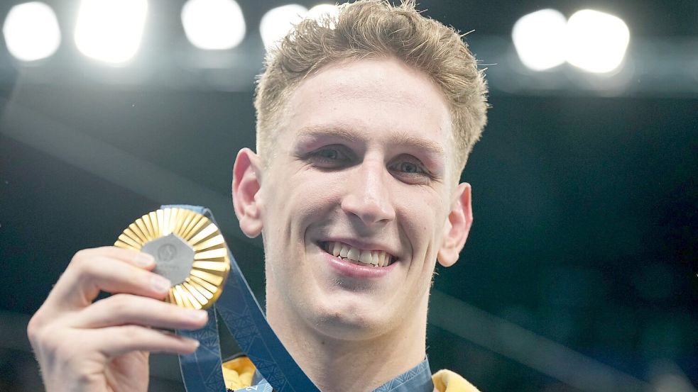 Lukas Märtens holt das erste deutsche Gold eines Beckenschwimmers seit 1988. Foto: Michael Kappeler/dpa